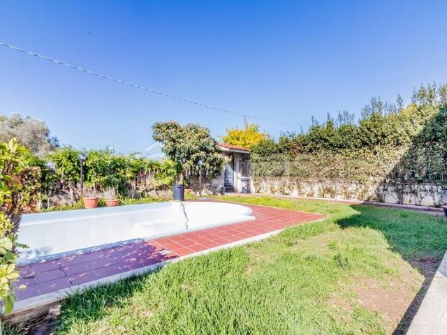 Villa bifamiliare in vendita a Monterotondo via Carlo Cattaneo