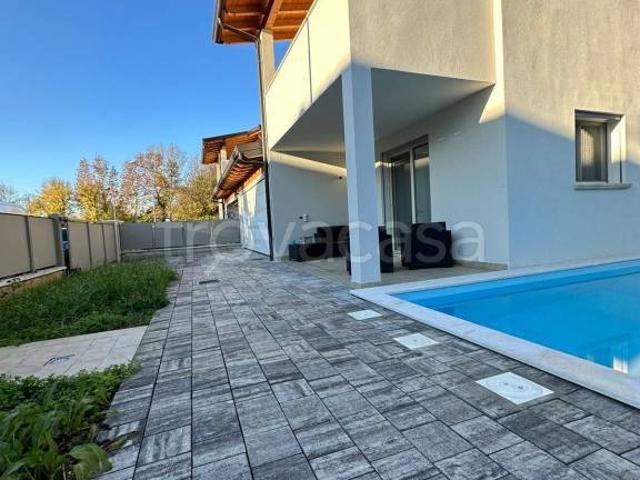 Villa bifamiliare in vendita a Mazzano via Ugo Foscolo