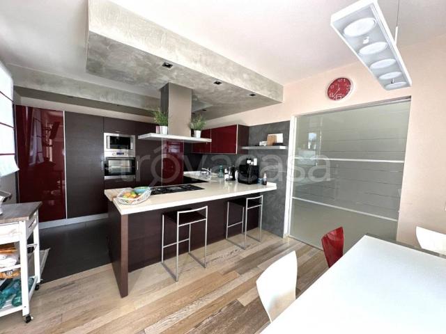 Villa bifamiliare in vendita a Noventa Padovana via Cesare Battisti, 53