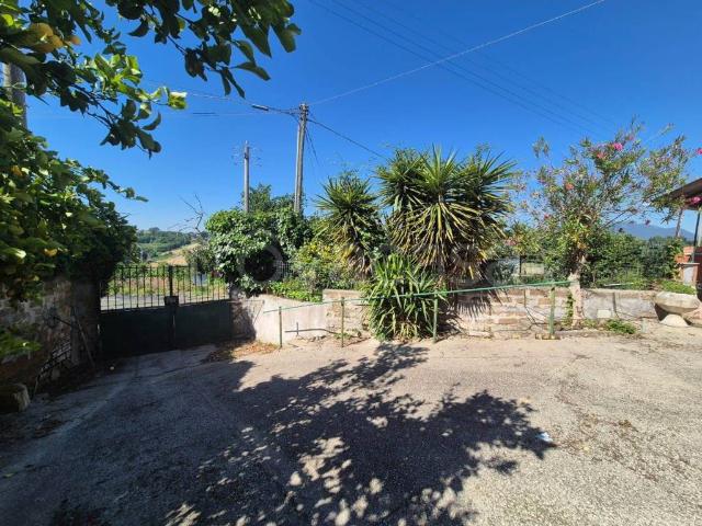 Villa bifamiliare in vendita a Nazzano