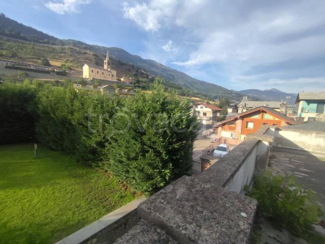 Villa bifamiliare in vendita a Nus via Risorgimento