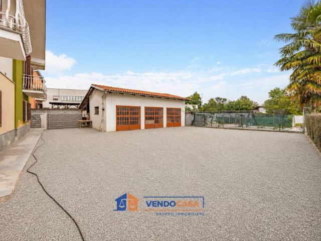 Villa bifamiliare in vendita a Savigliano strada Cavallotta, 2