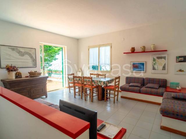 Villa bifamiliare in vendita a San Nicola Arcella