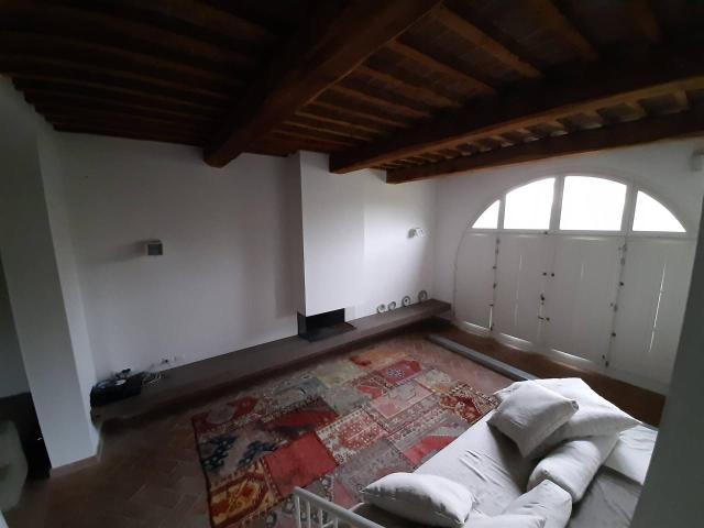 Villa bifamiliare in vendita a San Giuliano Terme