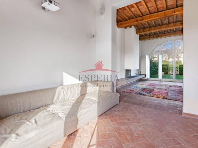 Villa bifamiliare in vendita a San Giuliano Terme