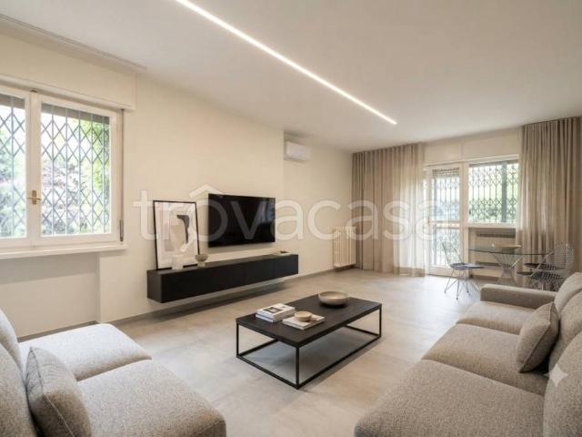 Villa bifamiliare in vendita a San Lazzaro di Savena via Reggio Emilia, 35