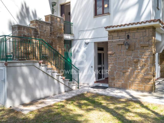 Villa bifamiliare in vendita a Santa Marinella