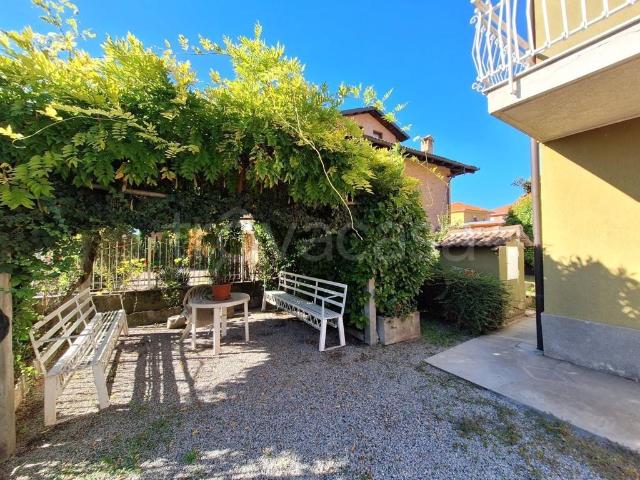 Villa bifamiliare in vendita a Santa Vittoria d'Alba, Cinzano