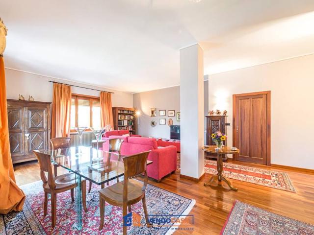 Villa bifamiliare in vendita a Santa Vittoria d'Alba via Don Dallorto, 10, Cinzano