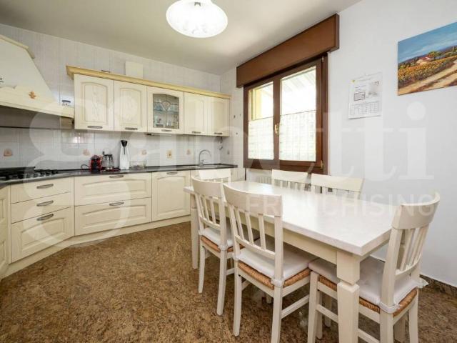 Villa bifamiliare in vendita a Saonara via Rovigo, 2, Villatora