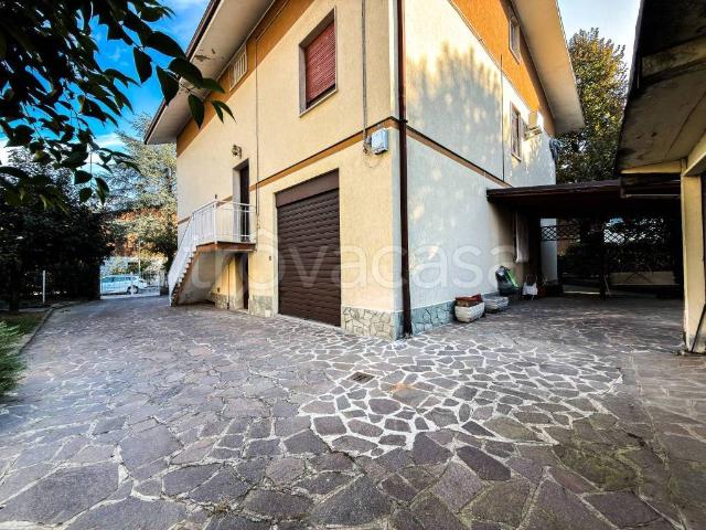 Villa bifamiliare in vendita a Sassuolo viale Niccolò Paganini
