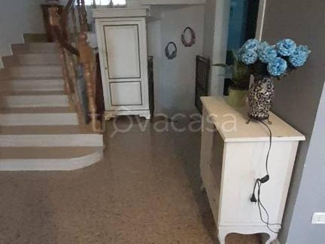 Villa bifamiliare in vendita a Scurcola Marsicana via Napoli