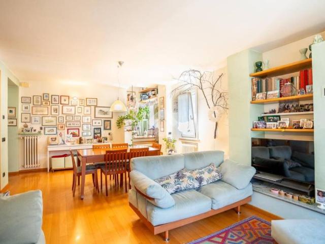 Villa bifamiliare in vendita a Scandiano piazza pighini, Arceto