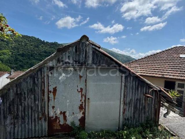 Villa bifamiliare in vendita a Serra Riccò via Tomaso Cassissa, Pedemonte
