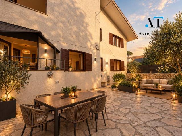 Villa bifamiliare in vendita a Sistiana, Duino Aurisina