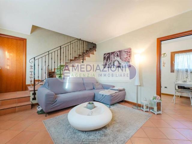 Villa bifamiliare in vendita a Spinea via Luneo, 30