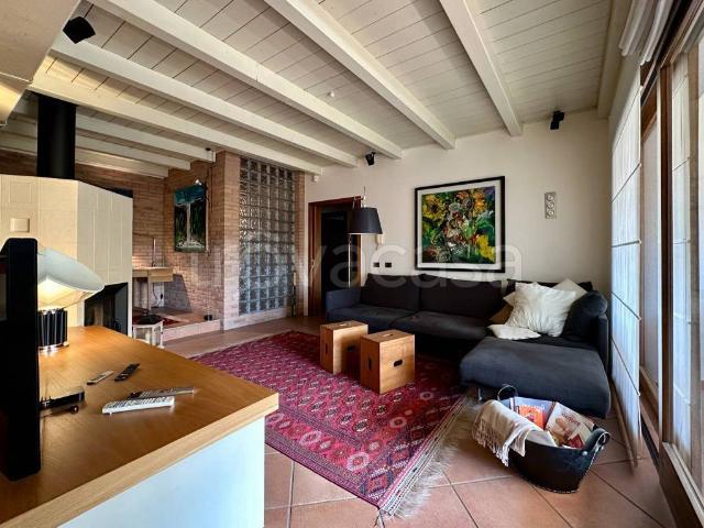 Villa bifamiliare in vendita a Palazzolo dello Stella via Roma, 79