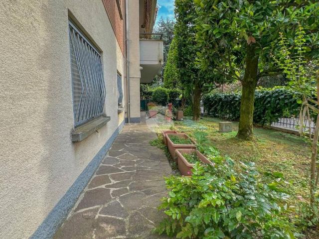 Villa bifamiliare in vendita a Parma via Antonio Rosmini, 5, San Lazzaro