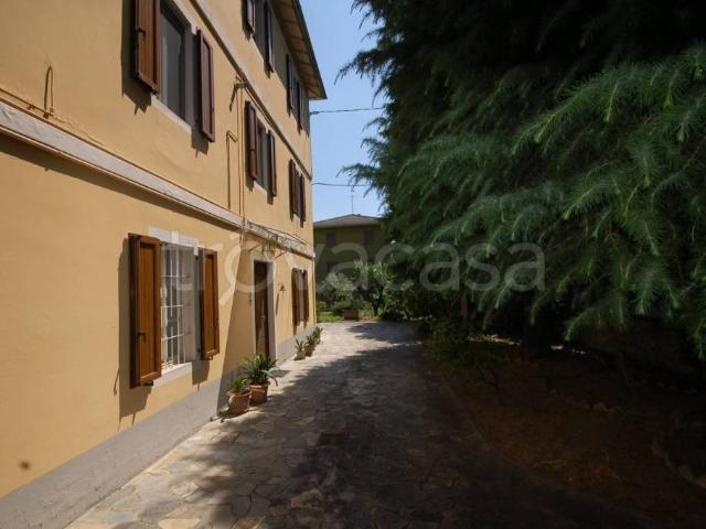 Villa bifamiliare in vendita a Parma via Giuba, San Leonardo