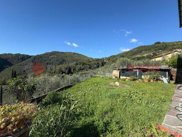 Villa bifamiliare in vendita a Pescaglia