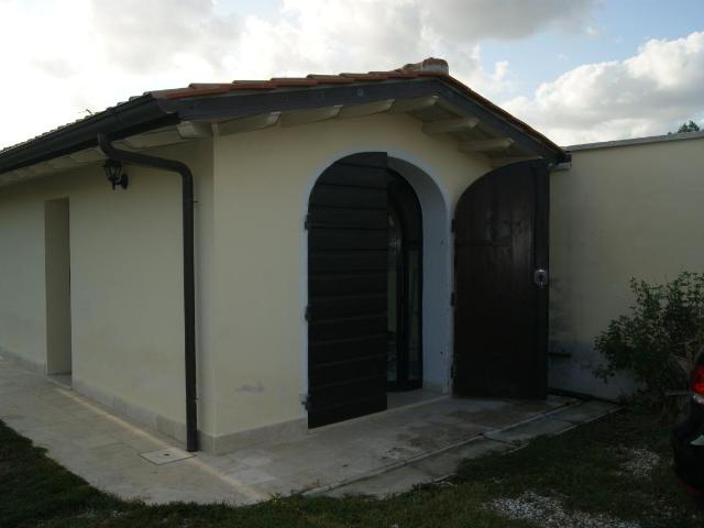 Villa bifamiliare in vendita a Pietrasanta