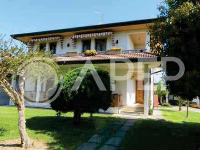 Villa bifamiliare in vendita a Piove di Sacco via Agostino Ferrin, 1