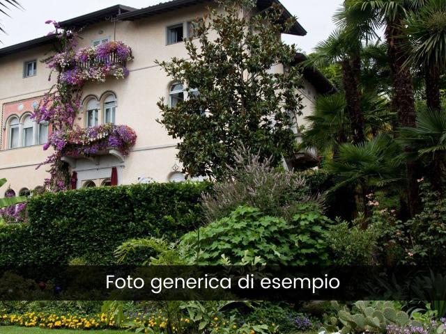 Villa bifamiliare in vendita a Pisa