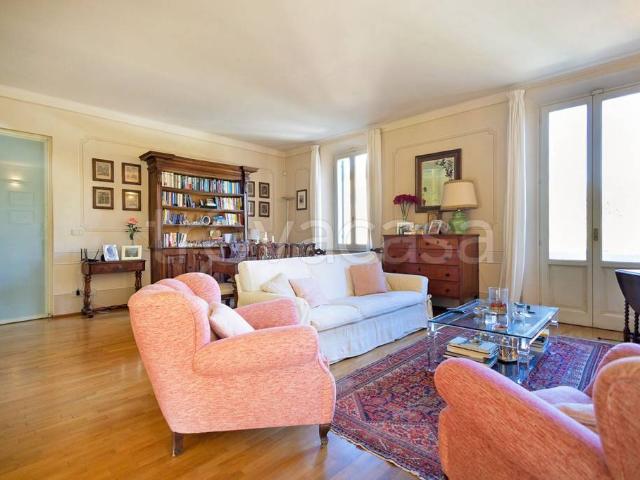 Villa bifamiliare in vendita a Pisa via Livornese, 95, Lungarno Gabriele D'Annunzio