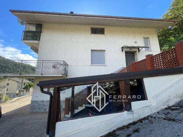 Villa bifamiliare in vendita a Plodio