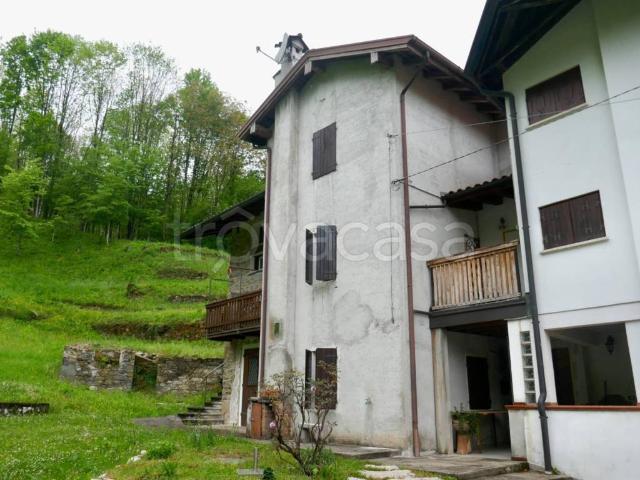 Villa bifamiliare in vendita a Pradis di Sotto, Clauzetto