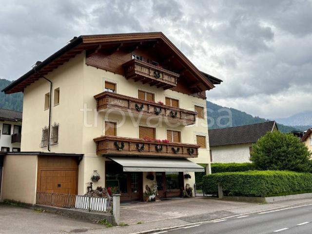 Villa bifamiliare in vendita a Primiero San Martino di Castrozza via Roma, 28