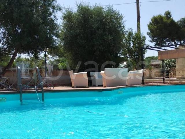 Villa bifamiliare in vendita a Pulsano