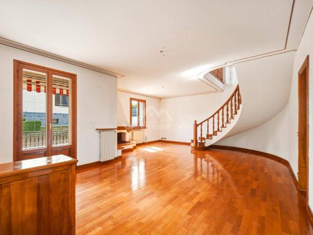 Villa bifamiliare in vendita a Quattro Castella, Puianello