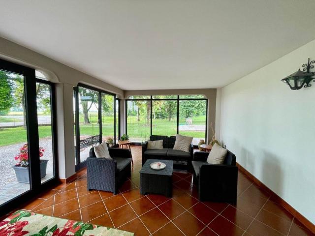 Villa bifamiliare in vendita a Rodigo via Panicella 27, Rivalta Sul Mincio