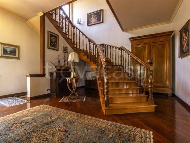 Villa bifamiliare in vendita a Roma via Gustavo Giovannoni, Mezzocammino