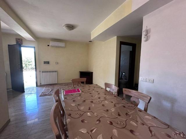 Villa bifamiliare in vendita a Roma via Domenico Serradifalco, Dragona