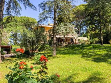 Villa bifamiliare in vendita a Roma via del Monte di Casa, 21, Settebagni