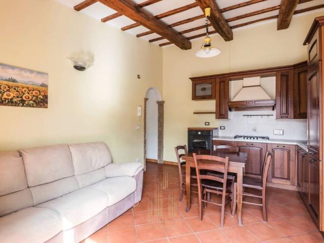 Villa bifamiliare in vendita a Roma via Laglio, Valle Muricana
