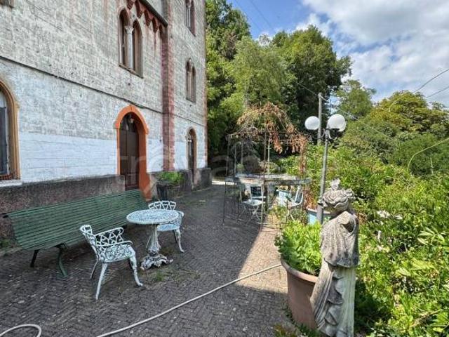 Villa bifamiliare in vendita a Rossiglione