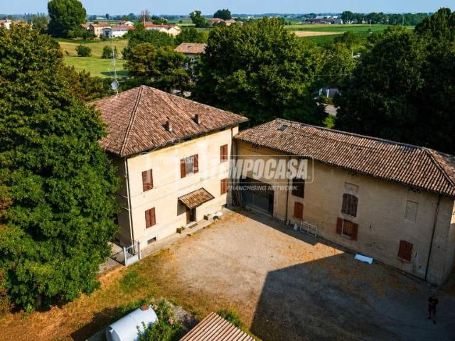 Villa bifamiliare in vendita a Reggio nell'Emilia, Masone Gavasseto