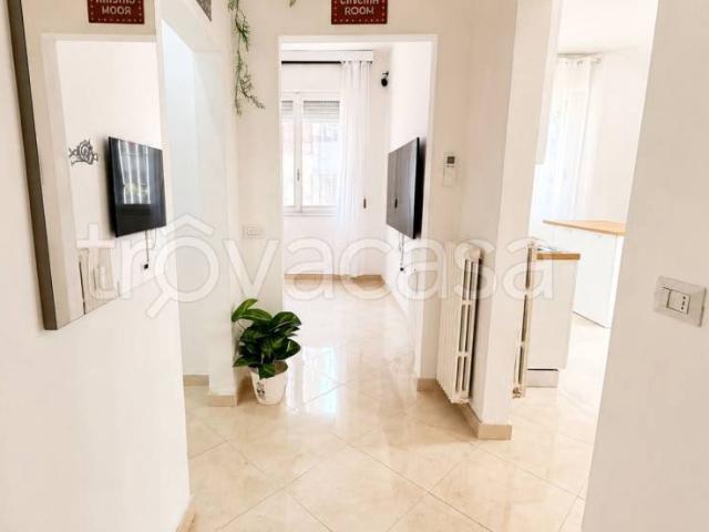 Villa bifamiliare in vendita a Reggio nell'Emilia via Niccolò Copernico, 10, Carrozzone