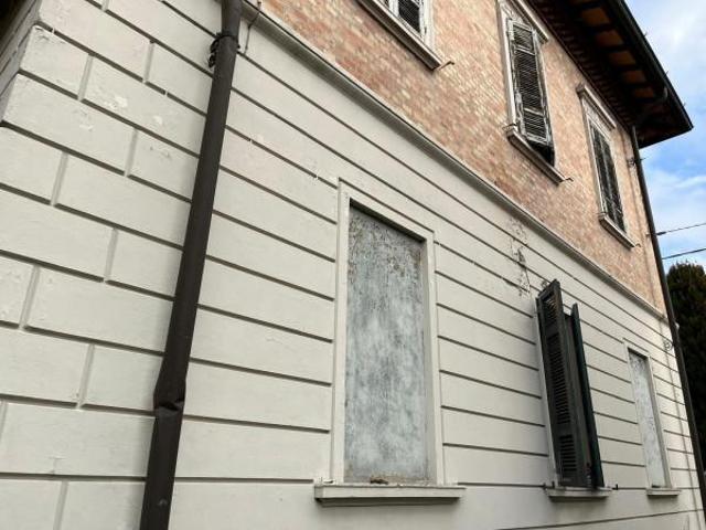 Villa bifamiliare in vendita a Reggio Emilia