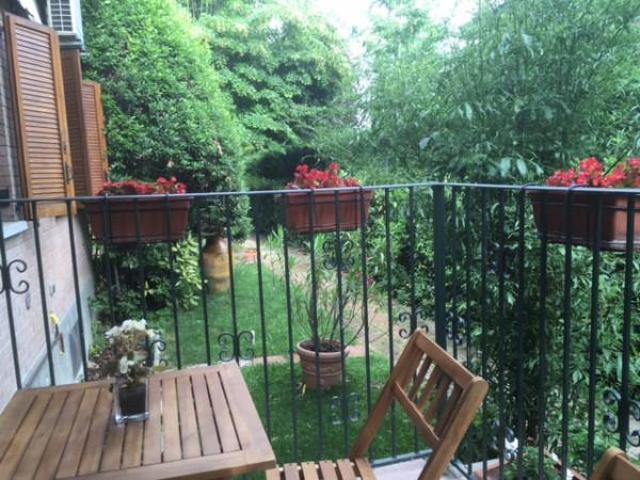 Villa bifamiliare in vendita a Reggio Emilia