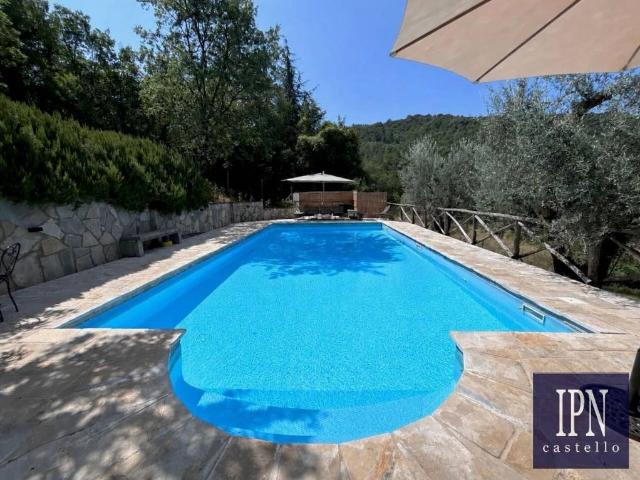 Villa bifamiliare in vendita a Reschio, Lisciano Niccone