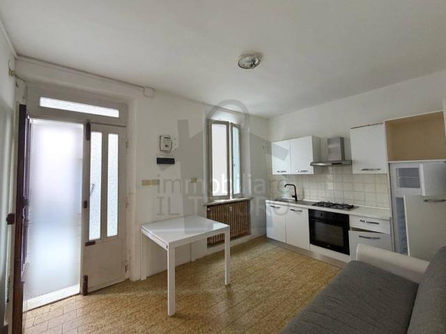 Villa bifamiliare in vendita a Rimini viale Dardanelli, Marina Centro