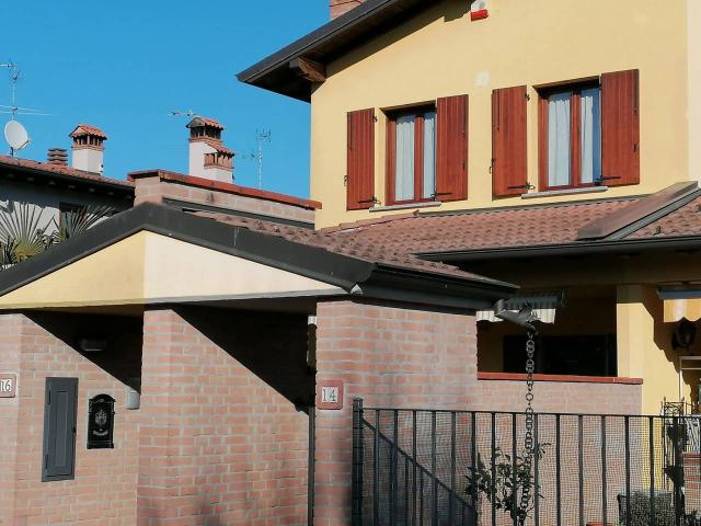 Villa bifamiliare in vendita a Ripalta Guerina
