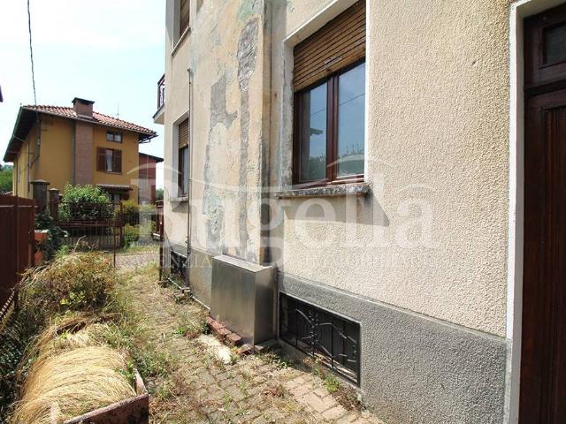 Villa bifamiliare in vendita a Tollegno via Arrigo Craveia, 38