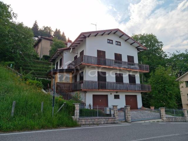 Villa bifamiliare in vendita a Tonezza del Cimone