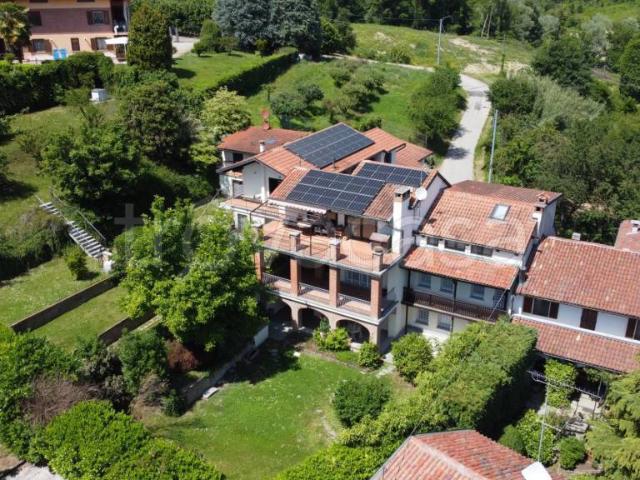 Villa bifamiliare in vendita a Torino, Superga