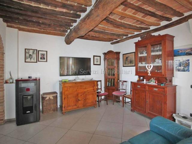 Villa bifamiliare in vendita a Torrita di Siena via passeggio garibaldi